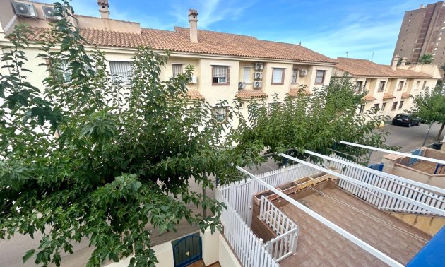 Resale - Townhouse -
Orihuela Costa - Campoamor