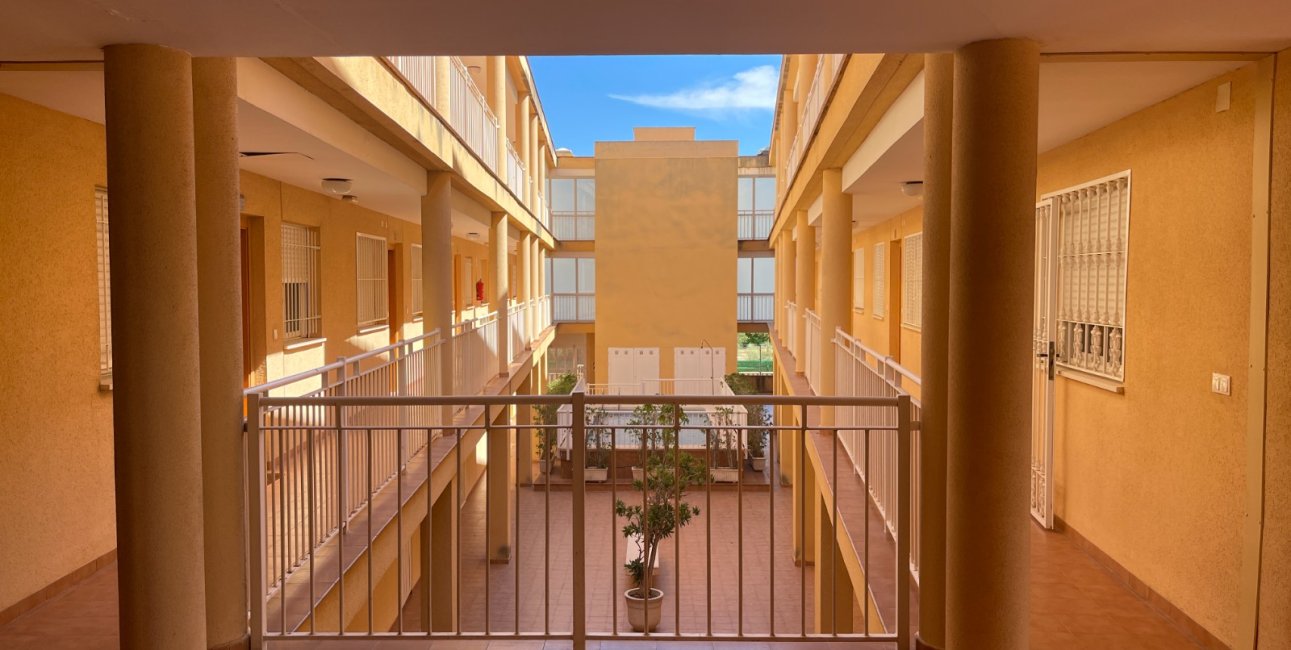 Rynek wtórny - Mieszkanie  -
Rafal - Rafal - Town