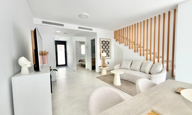 New Build - Townhouse -
Cox - San Fernando