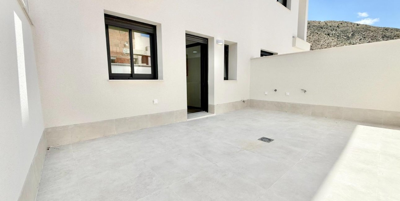 Obra nueva - Adosado -
Cox - San Fernando