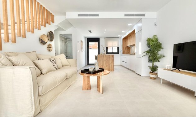 Obra nueva - Adosado -
Cox - San Fernando