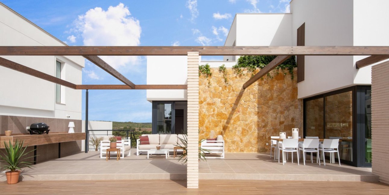 Obra nueva - Villa -
Orihuela Costa - Campoamor