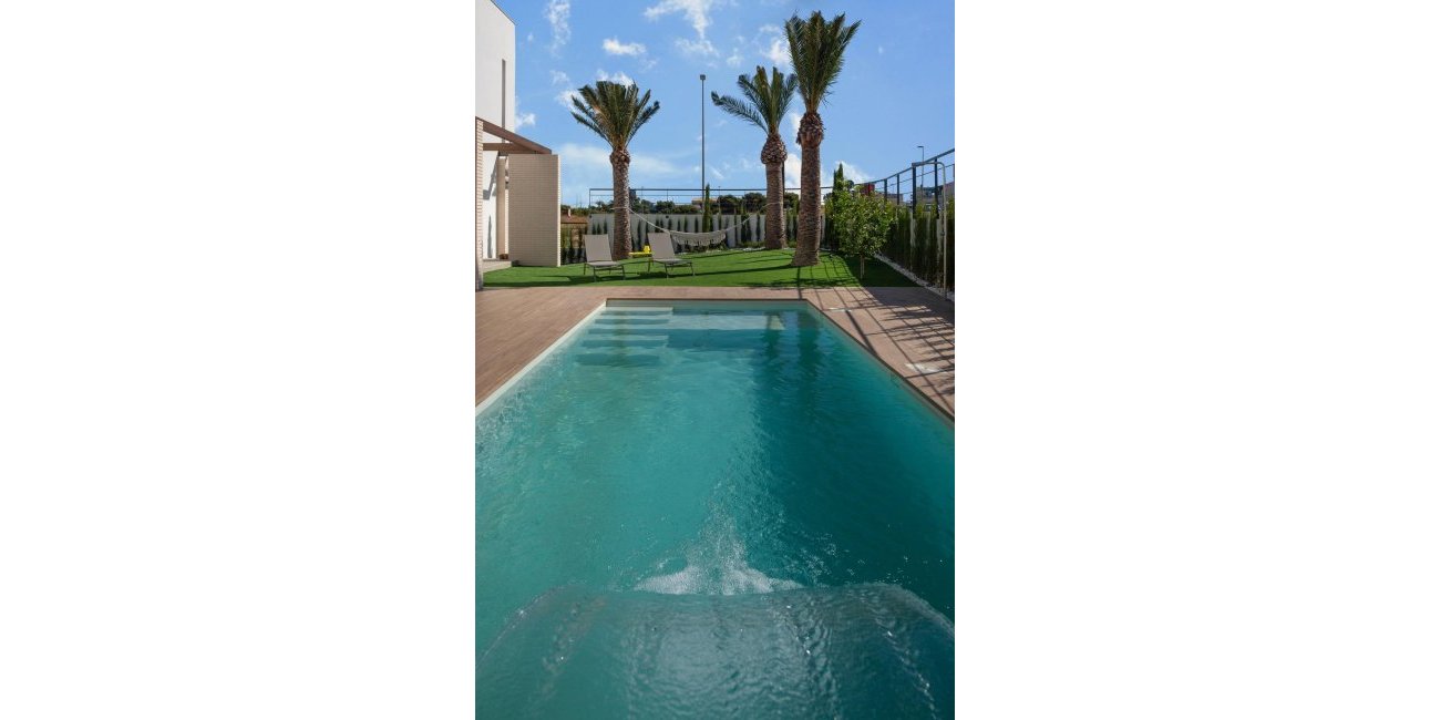 Obra nueva - Villa -
Orihuela Costa - Campoamor