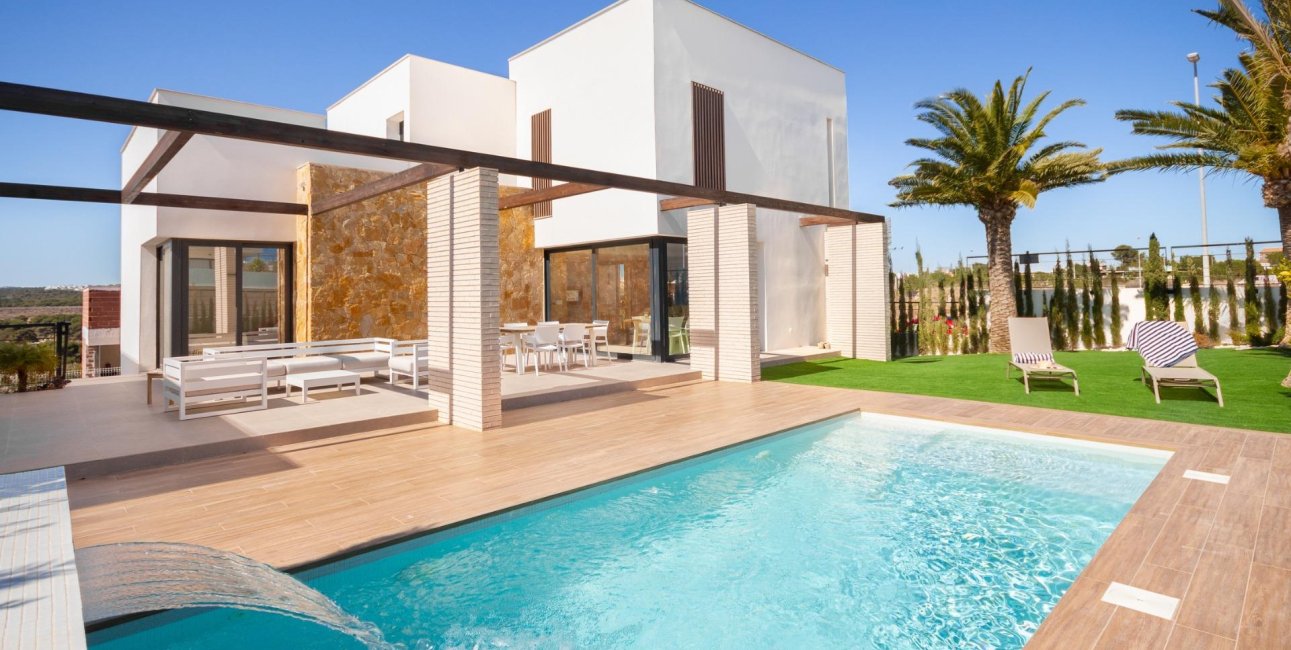 Obra nueva - Villa -
Orihuela Costa - Campoamor