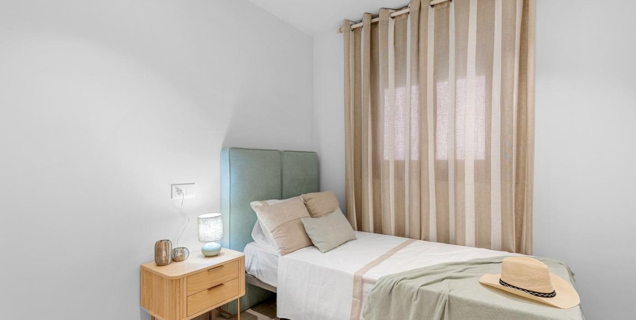 Obra nueva - Ático -
Jacarilla - pueblo