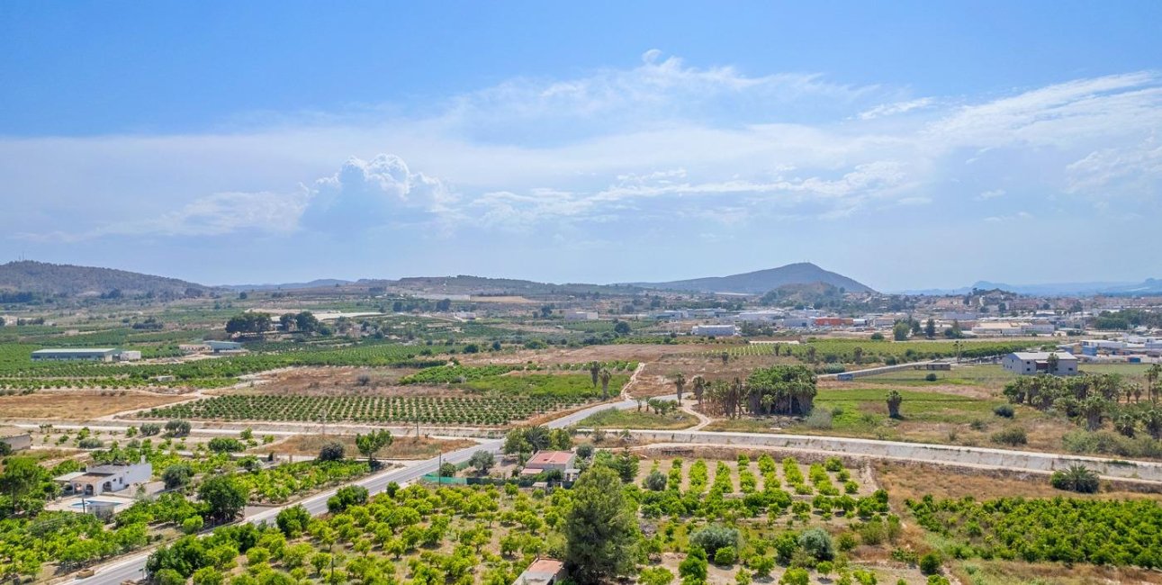Obra nueva - Ático -
Jacarilla - pueblo
