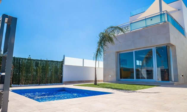 Obra nueva - Villa -
Los Alcázares - Torre del Rame