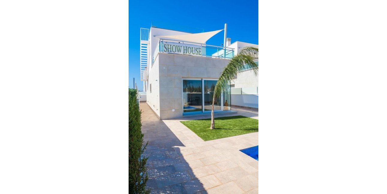 Obra nueva - Villa -
Los Alcázares - Torre del Rame