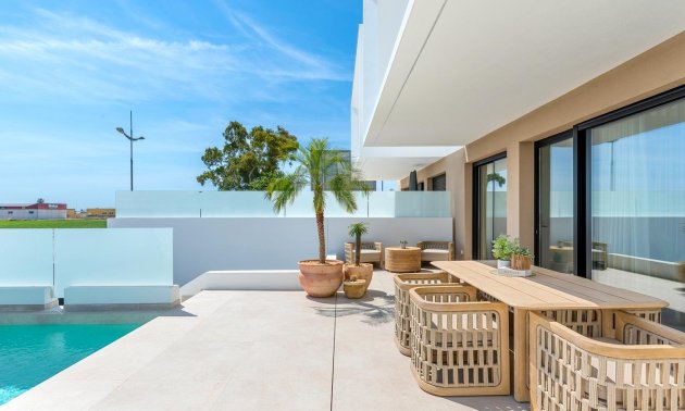 Obra nueva - Villa -
Dolores - Sector 3