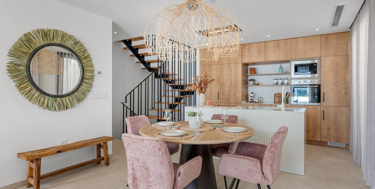 Obra nueva - Villa -
Dolores - Sector 3