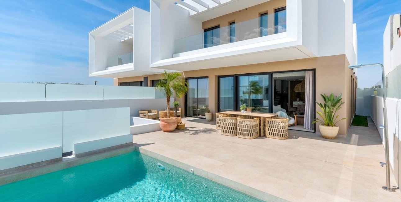 New Build - Townhouse -
Dolores - Sector 3