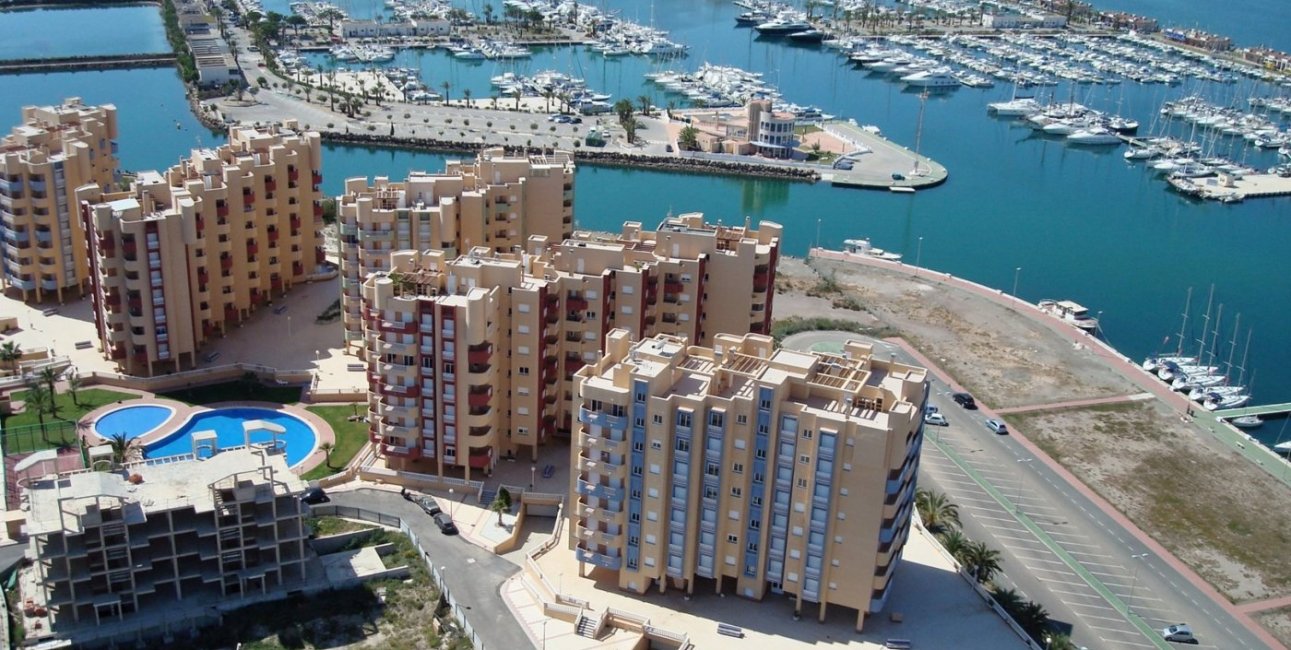 Obra nueva - Apartamento / piso -
La Manga del Mar Menor - La Manga