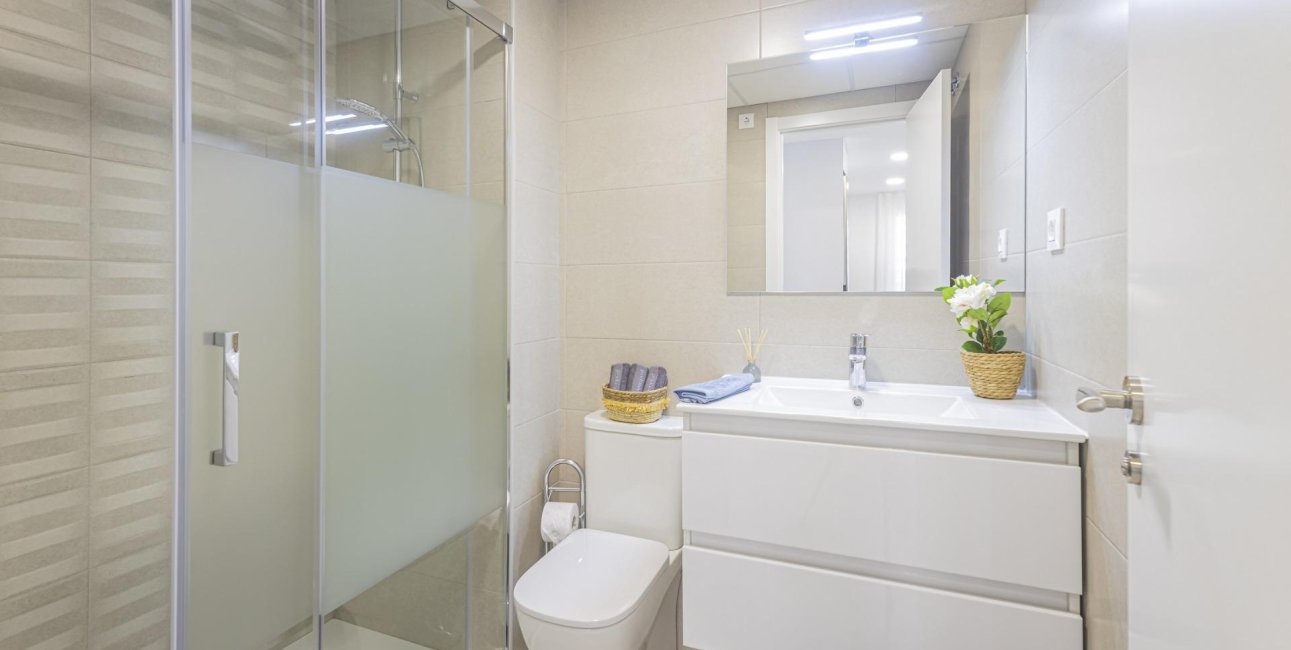 Obra nueva - Apartamento / piso -
La Manga del Mar Menor - La Manga