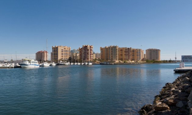 Obra nueva - Apartamento / piso -
La Manga del Mar Menor - La Manga