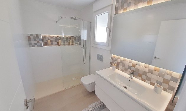 Rynek pierwotny - Dom Szeregowy -
Avileses