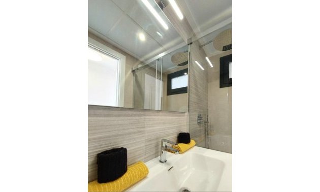 Obra nueva - Apartamento / piso -
San Miguel de Salinas - Pueblo