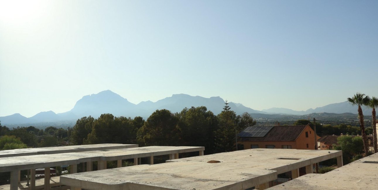 Obra nueva - Villa -
Alfas del Pí - El Albir