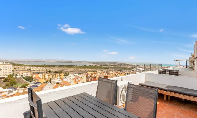 Rynek wtórny - Ático Dúplex -
Torrevieja - Torre la mata