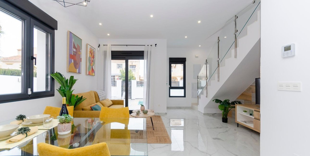 Obra nueva - Villa -
Torrevieja - La Siesta - El Salado -  Torreta