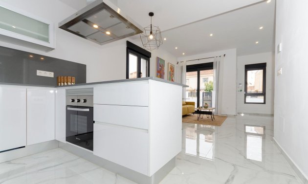 Obra nueva - Villa -
Torrevieja - La Siesta - El Salado -  Torreta