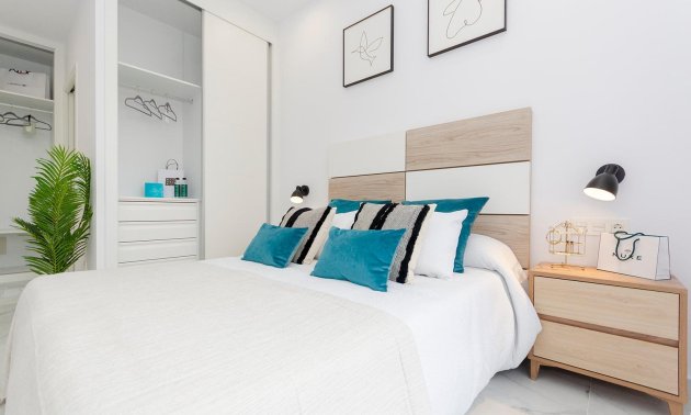 Obra nueva - Villa -
Torrevieja - La Siesta - El Salado -  Torreta