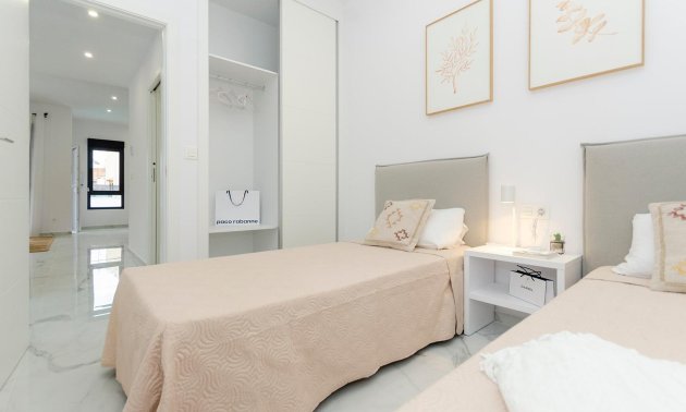 Obra nueva - Villa -
Torrevieja - La Siesta - El Salado -  Torreta