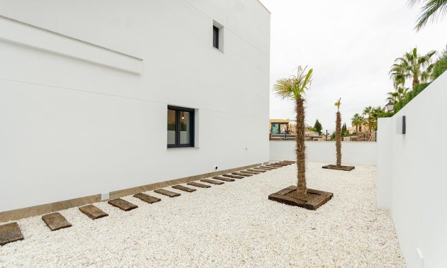 Obra nueva - Villa -
Torrevieja - La Siesta - El Salado -  Torreta
