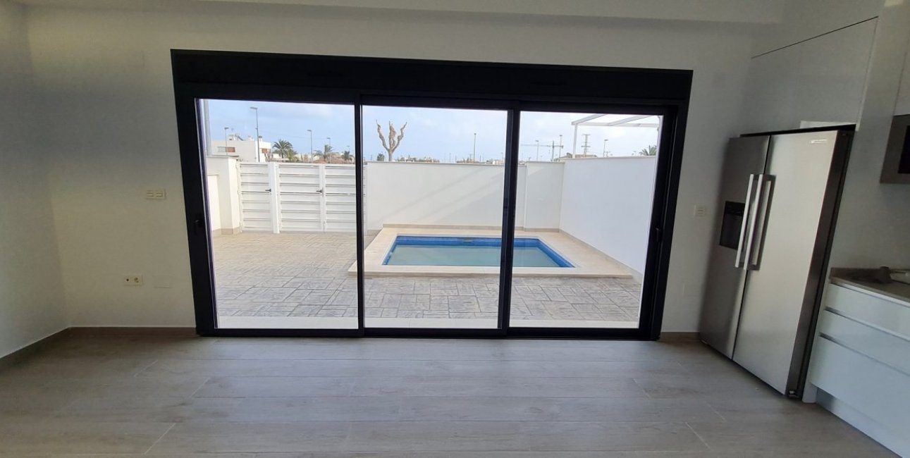 Rynek pierwotny - Willa -
Orihuela Costa - El Barranco