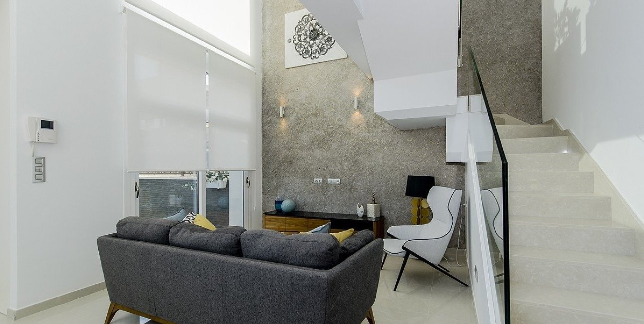 Obra nueva - Villa -
Los Montesinos - La Herrada