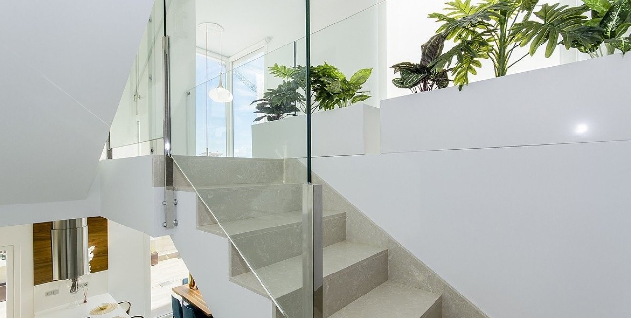 Obra nueva - Villa -
Los Montesinos - La Herrada