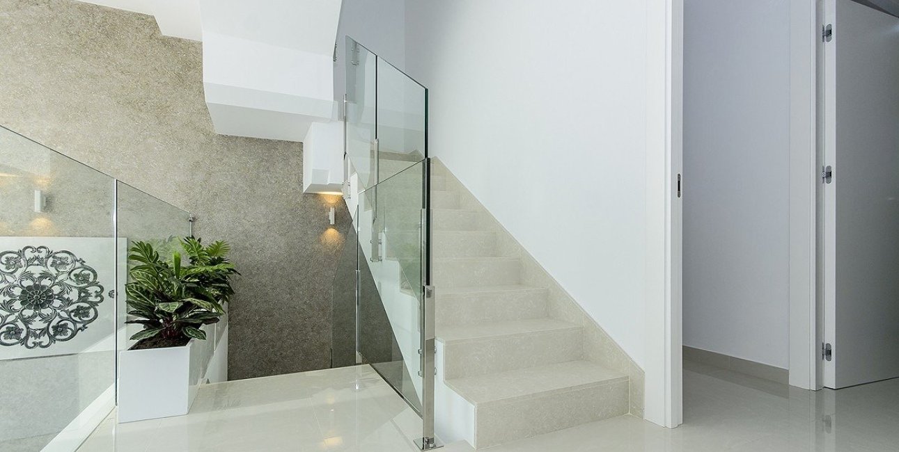 Obra nueva - Villa -
Los Montesinos - La Herrada