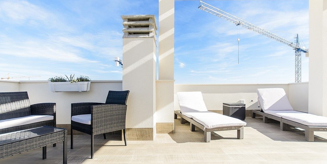 Obra nueva - Villa -
Los Montesinos - La Herrada