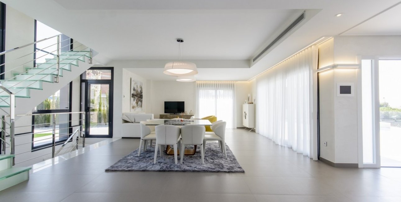 Obra nueva - Villa -
Orihuela Costa - Campoamor