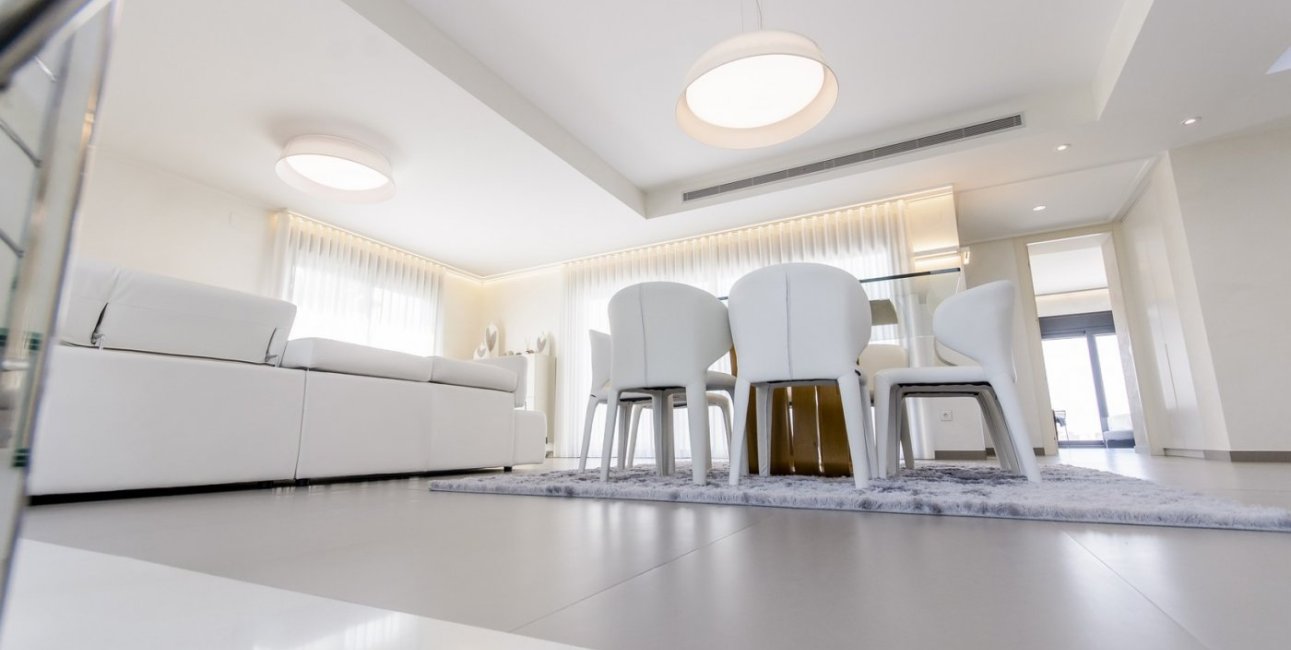 Obra nueva - Villa -
Orihuela Costa - Campoamor