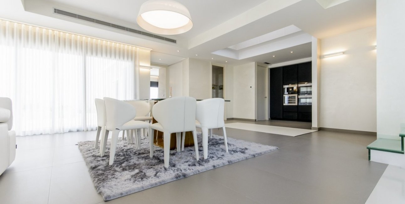 Obra nueva - Villa -
Orihuela Costa - Campoamor