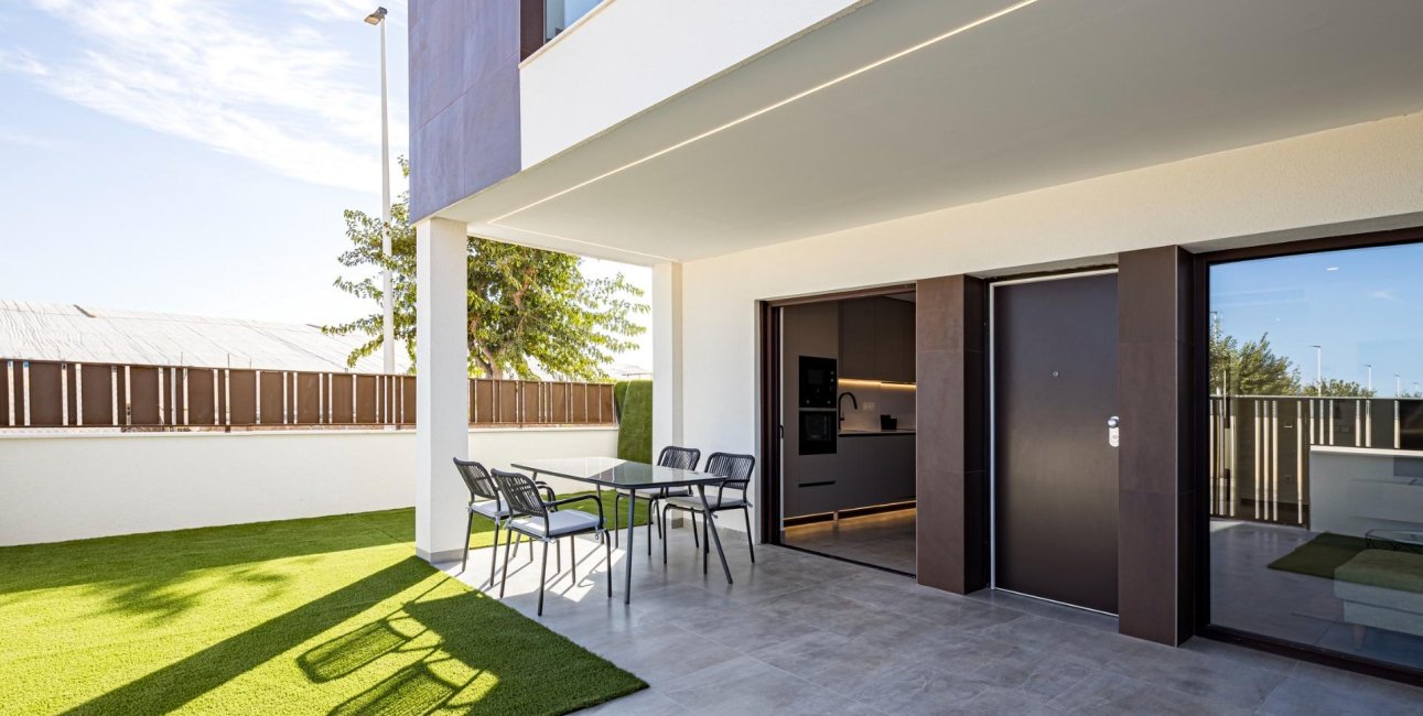 Obra nueva - Bungalow -
Pilar de la Horadada - pueblo