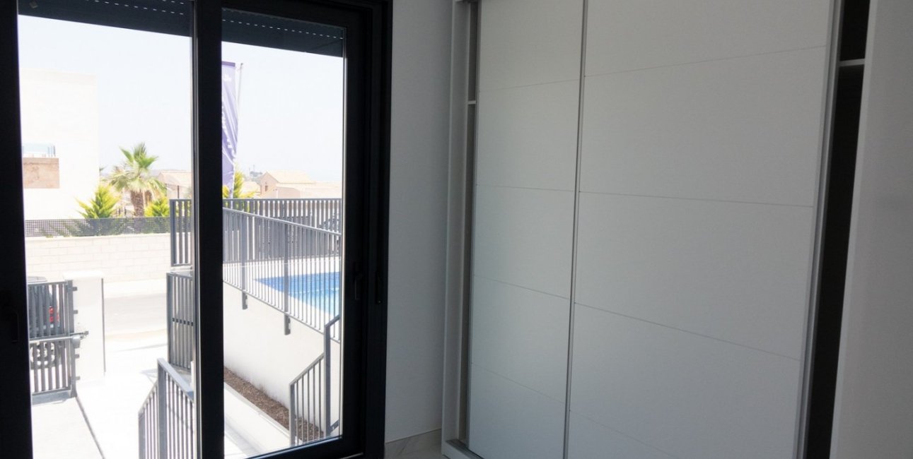 Obra nueva - Villa -
Polop - La Alberca