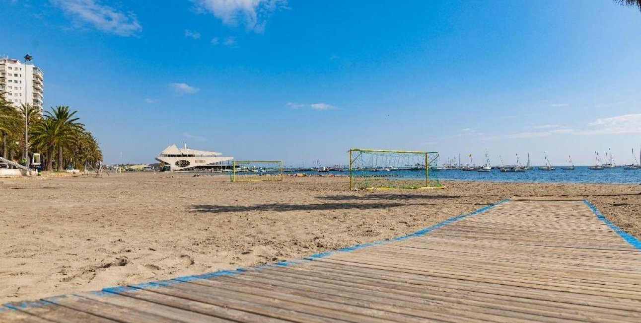 Obra nueva - Adosado -
San Javier - Santiago De La Ribera