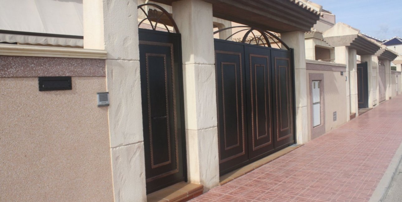 New Build - Townhouse -
Torrevieja - Los Balcones - Los Altos del Edén