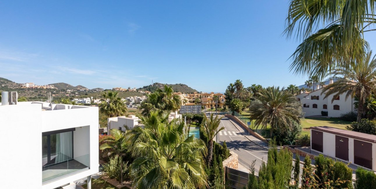 Obra nueva - Villa -
La Manga del Mar Menor - La Manga Club