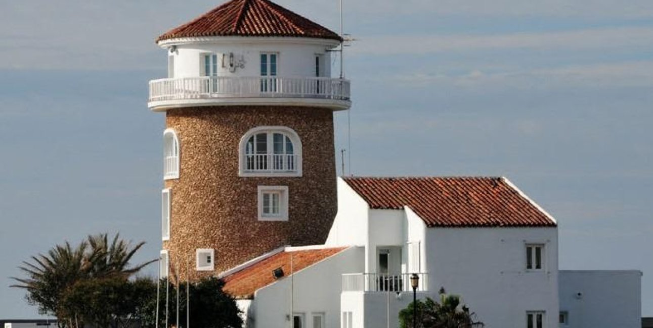 Obra nueva - Apartamento / piso -
Almerimar