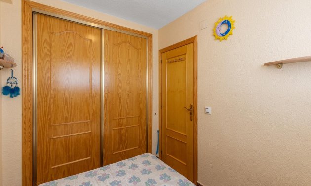 Resale - Apartment / flat -
Guardamar del Segura - Urb. pinomar