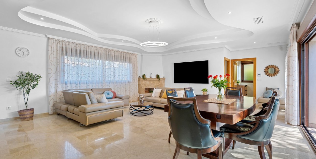 Resale - Villa -
Orihuela Costa - Dehesa De Campoamor