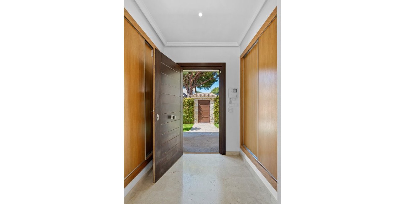 Resale - Villa -
Orihuela Costa - Dehesa De Campoamor