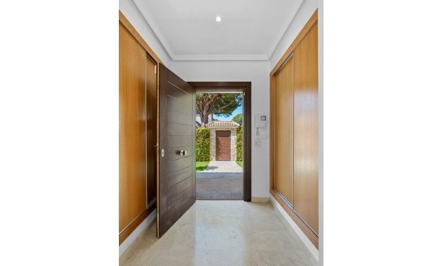 Resale - Villa -
Orihuela Costa - Dehesa De Campoamor