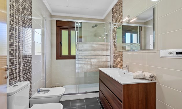 Resale - Villa -
Orihuela Costa - Dehesa De Campoamor