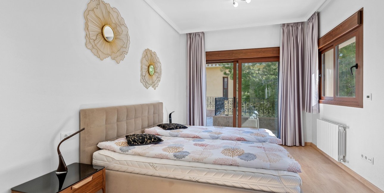 Resale - Villa -
Orihuela Costa - Dehesa De Campoamor