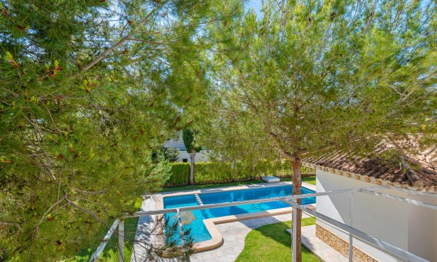 Resale - Villa -
Orihuela Costa - Dehesa De Campoamor