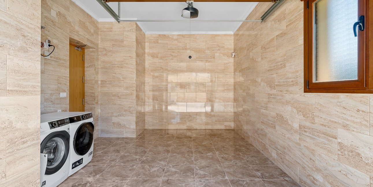 Resale - Villa -
Orihuela Costa - Dehesa De Campoamor