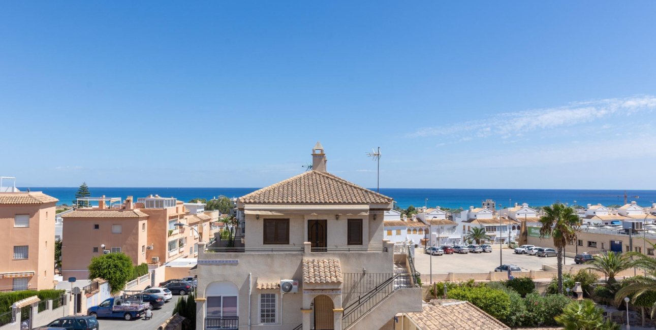 Resale - Villa -
Torrevieja - Torreblanca
